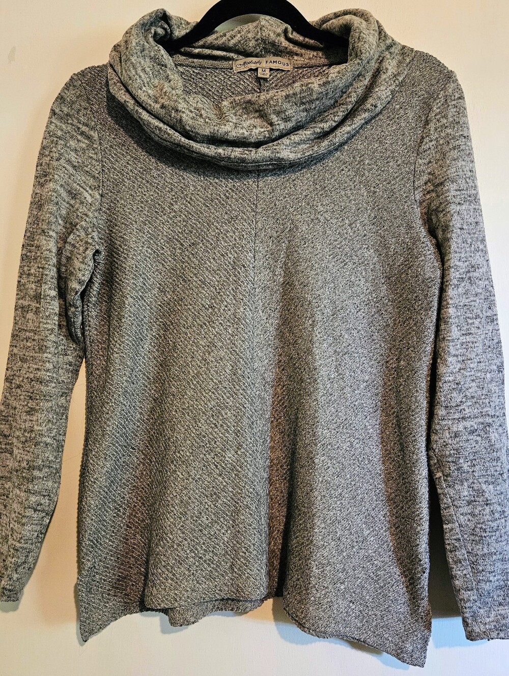 Absolutely Famous Women's Medium Gray Textured Cowl Neck Sweater Side Slits